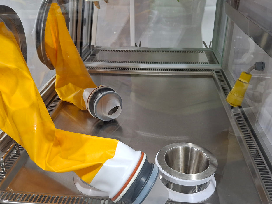 Iso-Tech Design Microsphere 4x2 Sterile Compounding Hood