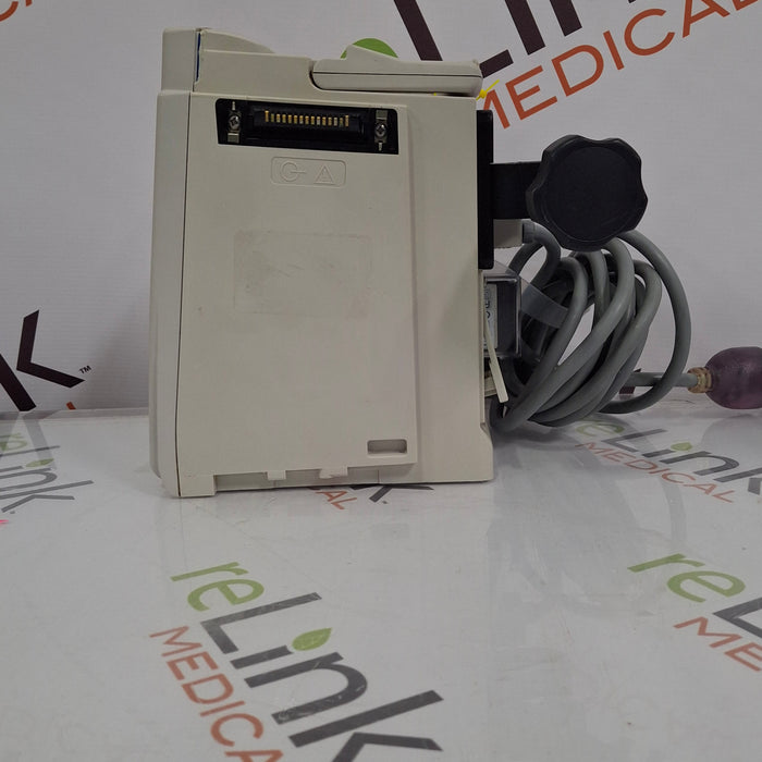 CareFusion Alaris 8015 Large Screen POC Infusion Pump