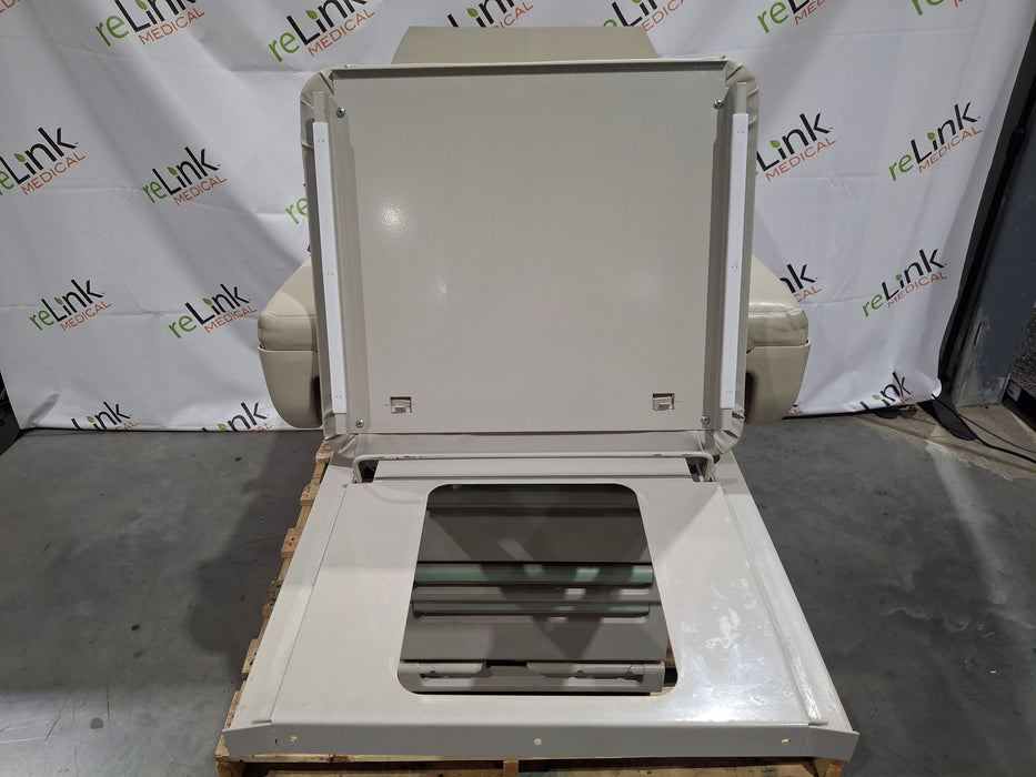 Midmark 404 Exam Table