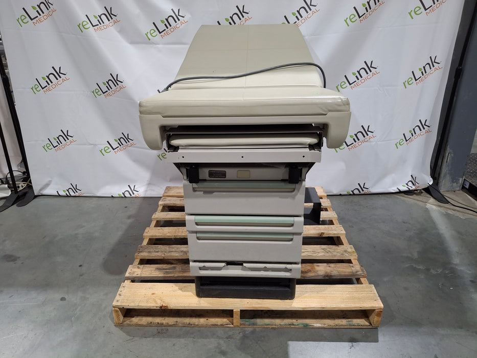 Midmark 404 Exam Table