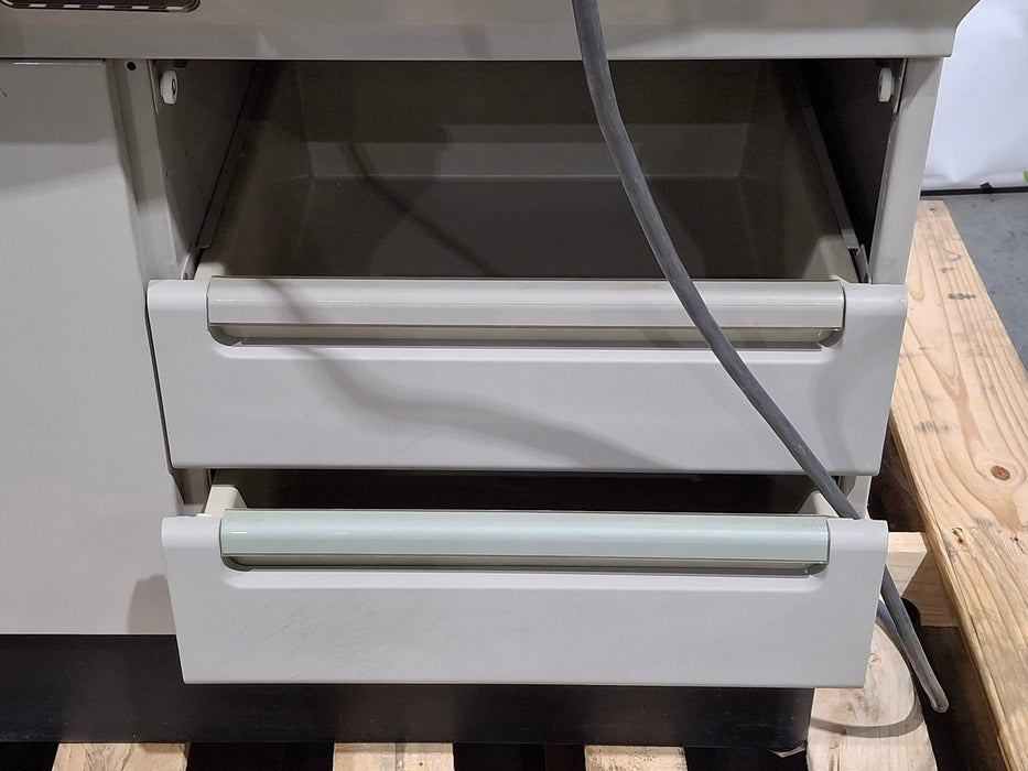 Midmark 404 Exam Table