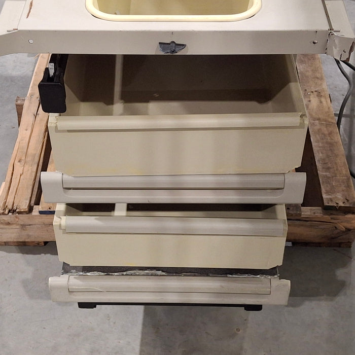 Midmark 404 Exam Table