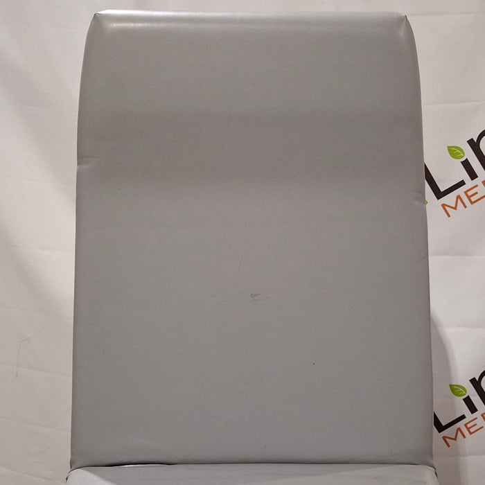 Midmark 404 Exam Table