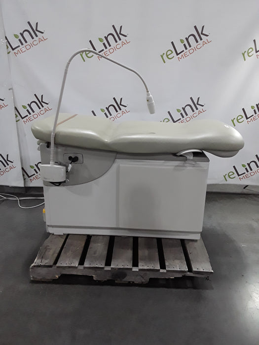 Midmark 604 Manual Examination Table