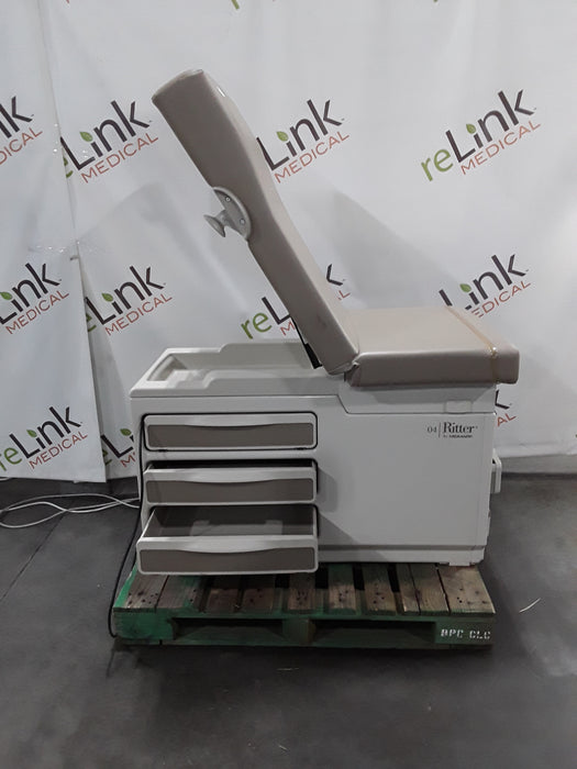 Midmark 204 Exam Table