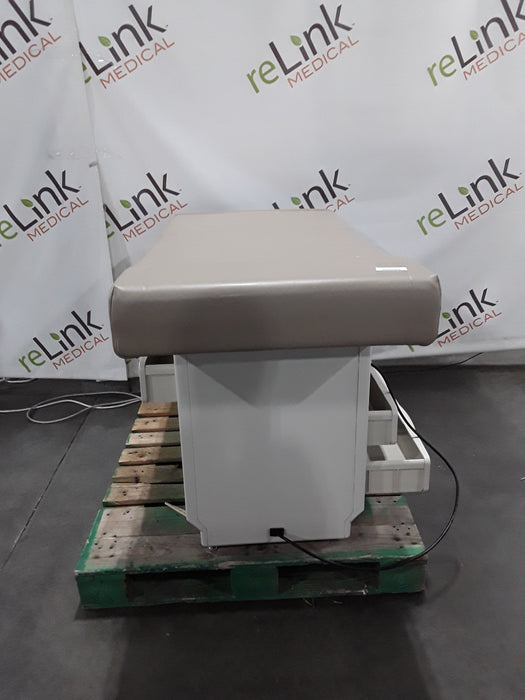 Midmark 204 Exam Table