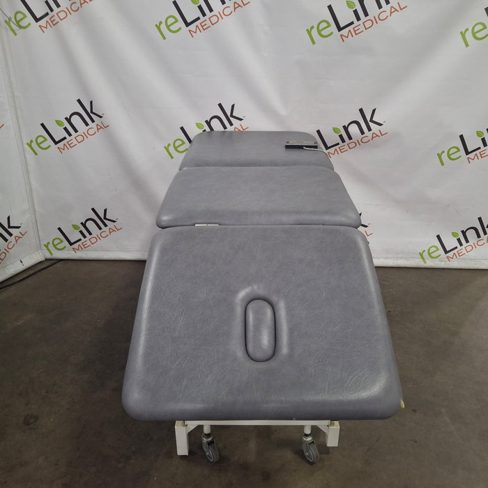 Huntleigh 9232 Adjustable Treatment Table