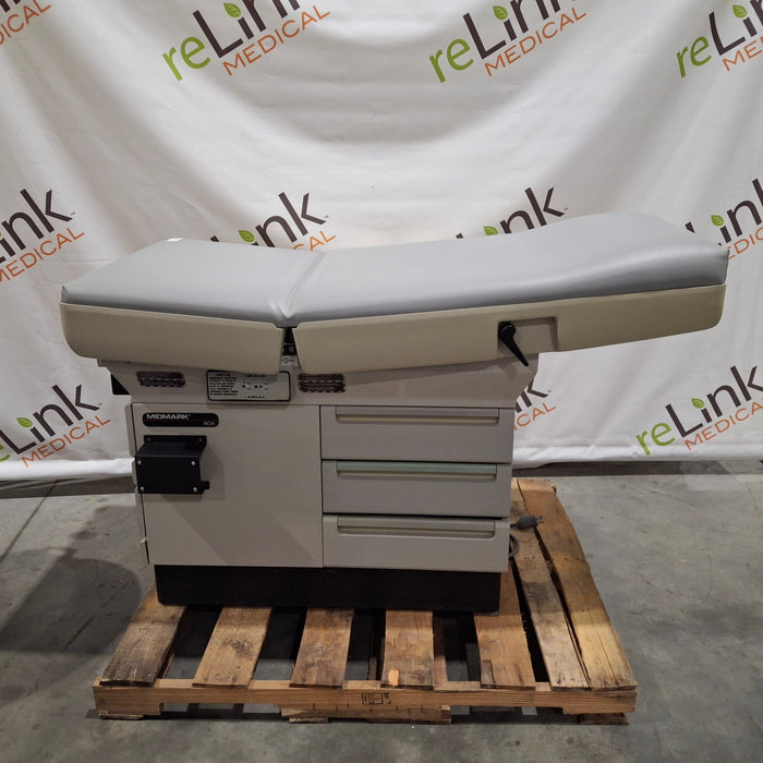 Midmark 404 Exam Table