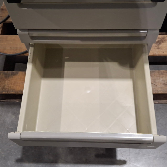 Midmark 404 Exam Table