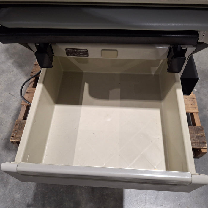 Midmark 404 Exam Table