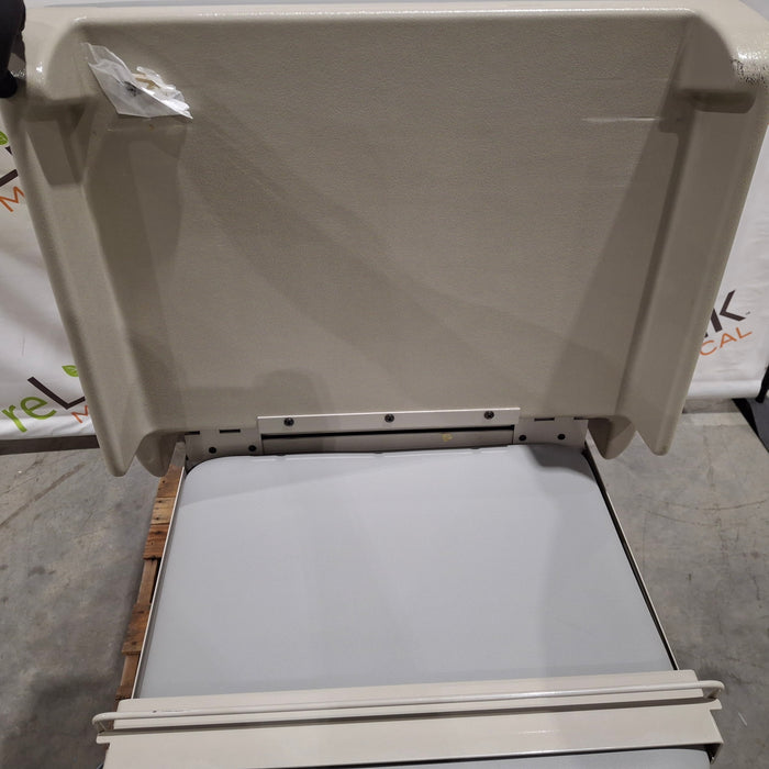 Midmark 404 Exam Table