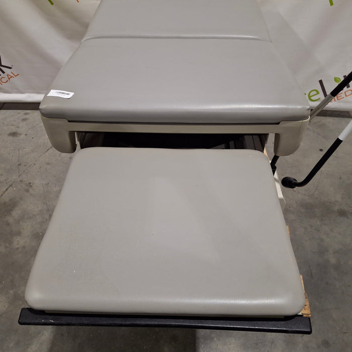 Midmark 404 Exam Table