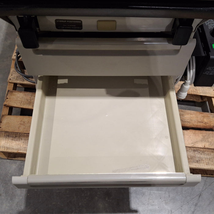 Midmark 404 Exam Table