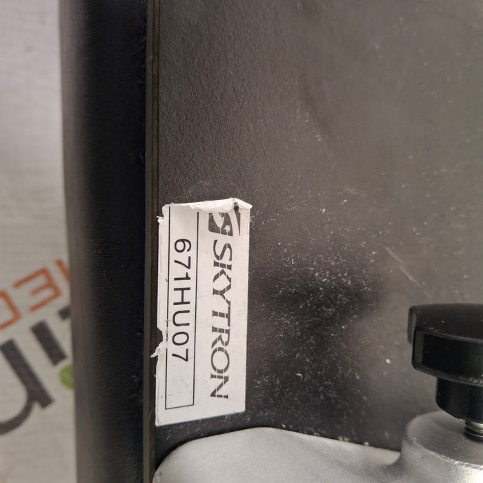 Skytron Leg Section Table Accessory