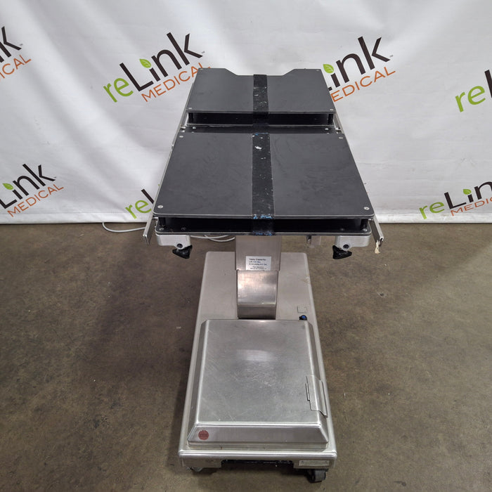 Skytron 3501B Surgical Table