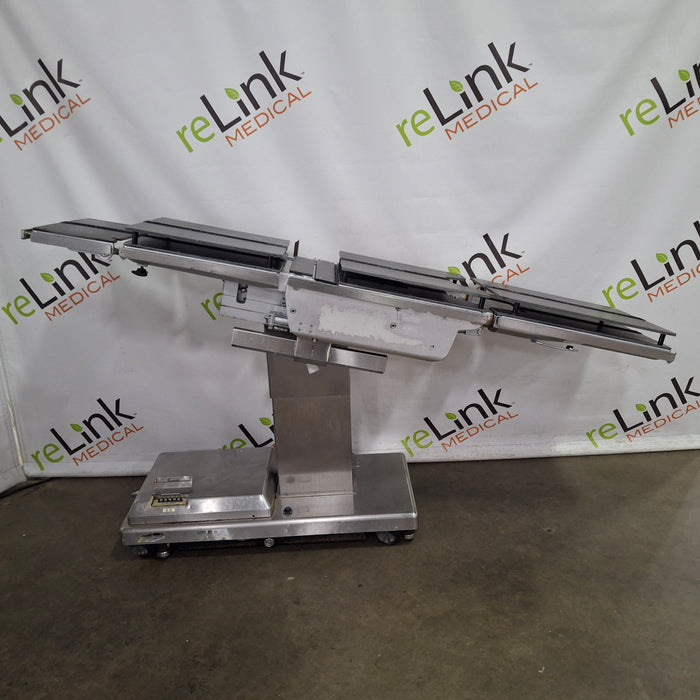 Skytron 3501B Surgical Table