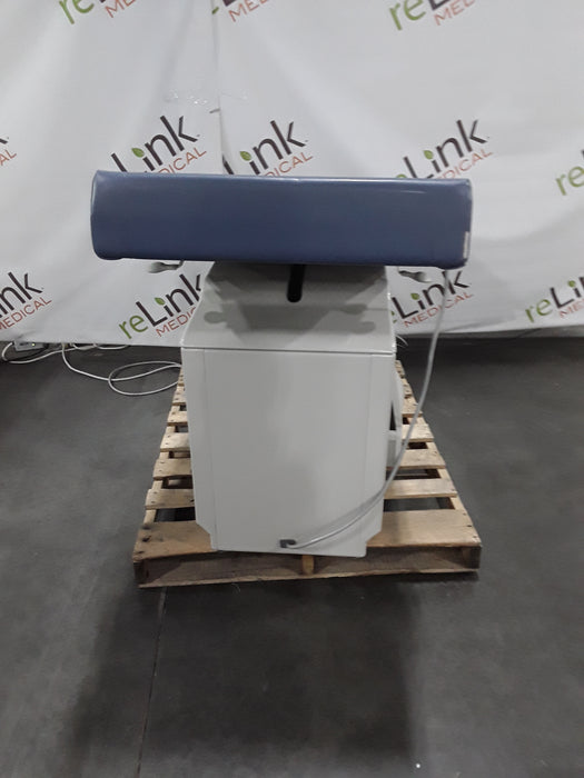 Midmark 204 Exam Table
