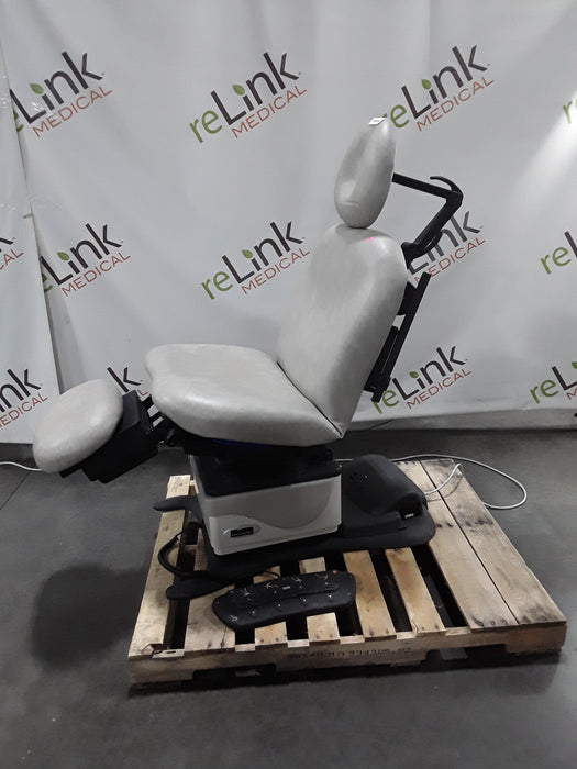 Midmark 630 Procedure Chair