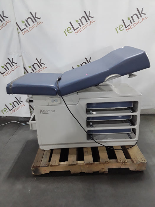 Midmark 204 Exam Table