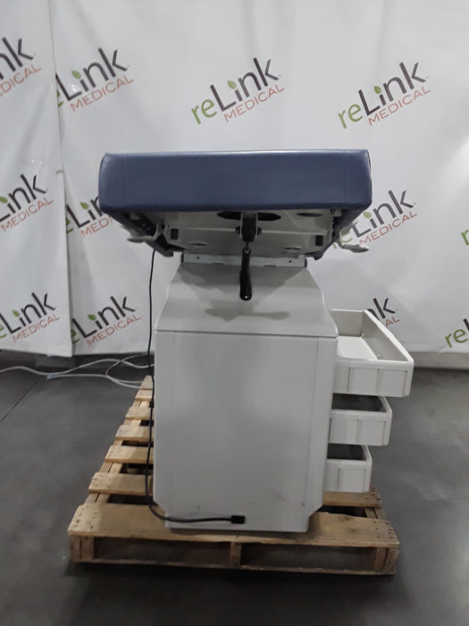 Midmark 204 Exam Table