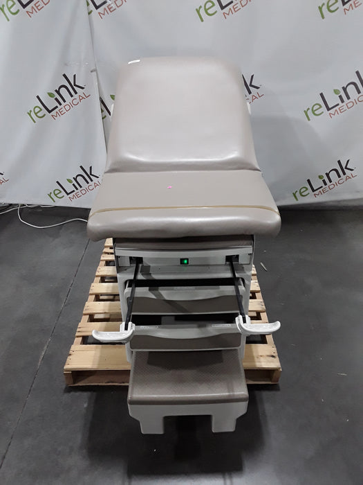 Midmark 204 Exam Table