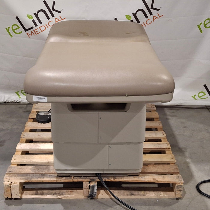 Midmark 222 Procedure Chair