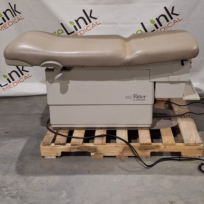 Midmark 222 Procedure Chair