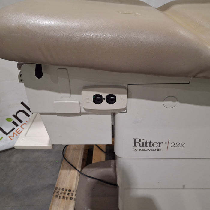 Midmark 222 Procedure Chair