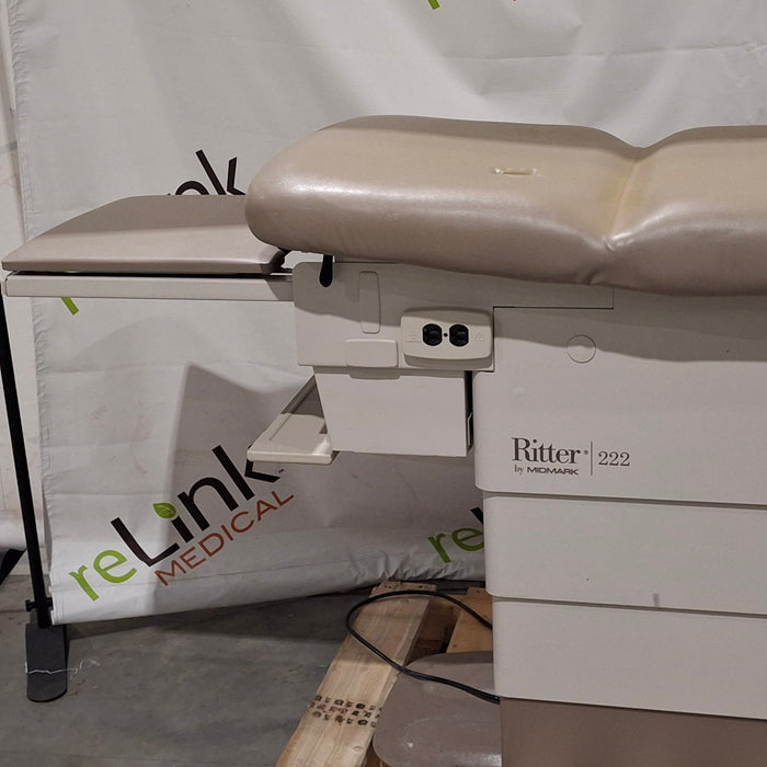 Midmark 222 Procedure Chair