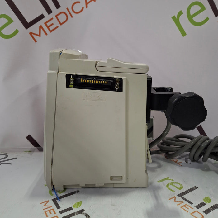 CareFusion Alaris 8015 Large Screen POC Infusion Pump