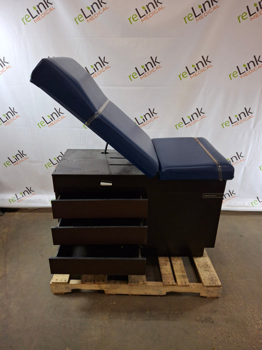 Midmark Ritter 100 Exam Table