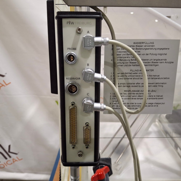 PTW Blue Water Phantom Tank w/ Lift Table