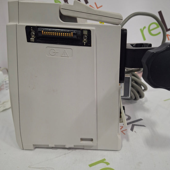 CareFusion Alaris 8015 Large Screen POC Infusion Pump