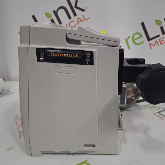 CareFusion Alaris 8015 Large Screen POC Infusion Pump