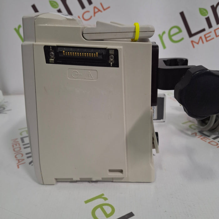 CareFusion Alaris 8015 Large Screen POC Infusion Pump