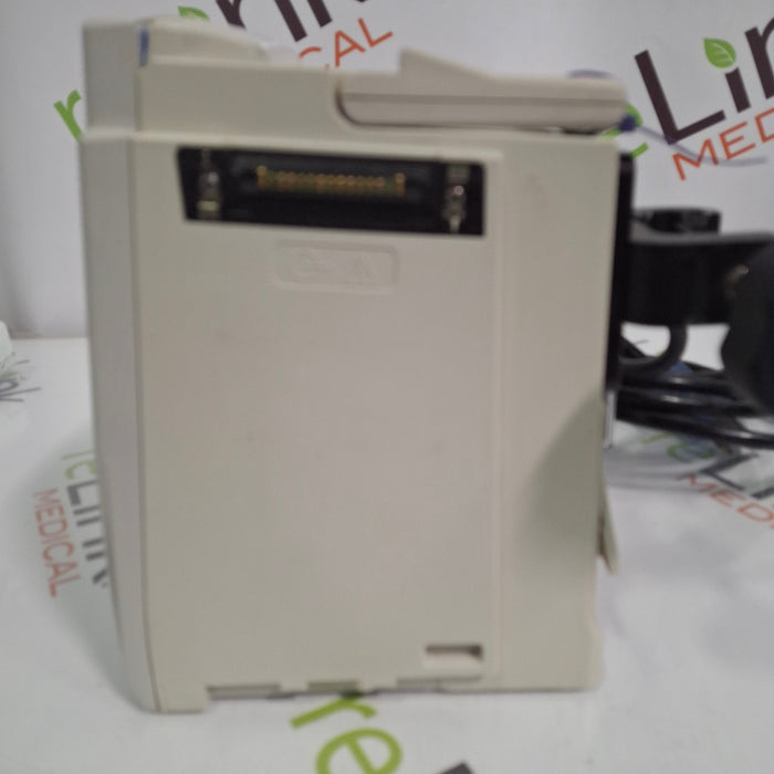 CareFusion Alaris 8015 Large Screen POC Infusion Pump