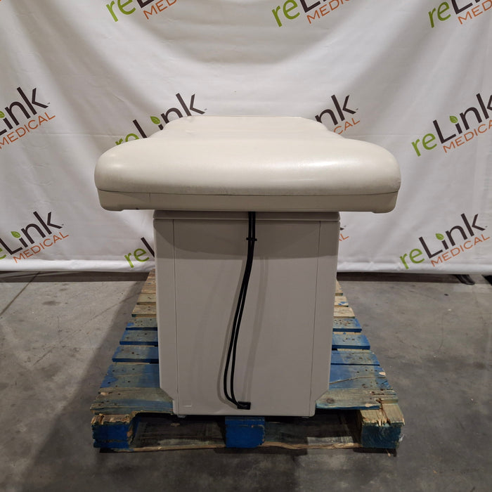 Midmark 204 Exam Table