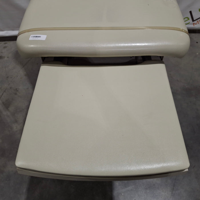 Midmark 204 Exam Table