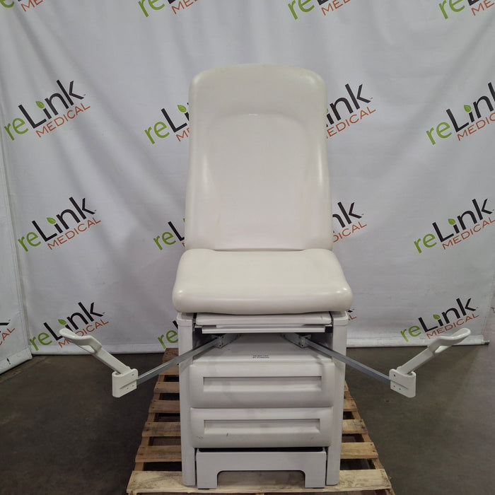 UMF Medical 5240 Exam Table
