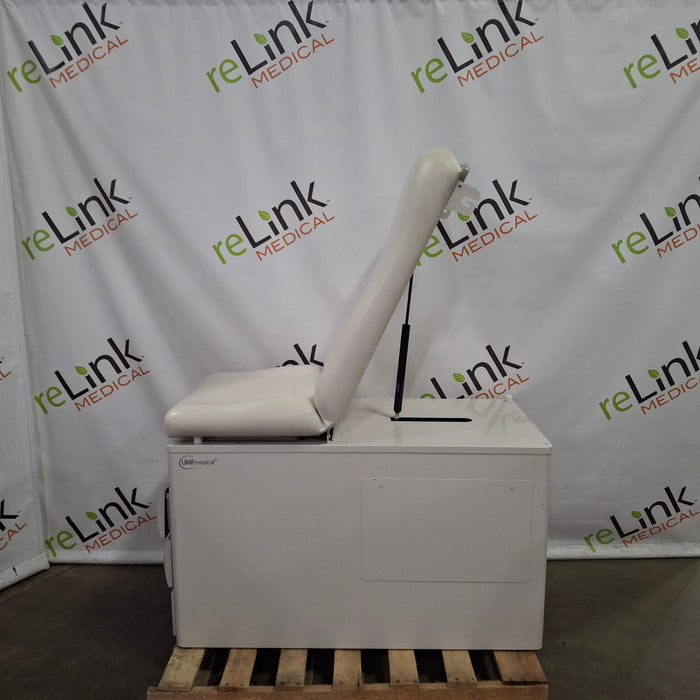 UMF Medical 5240 Exam Table
