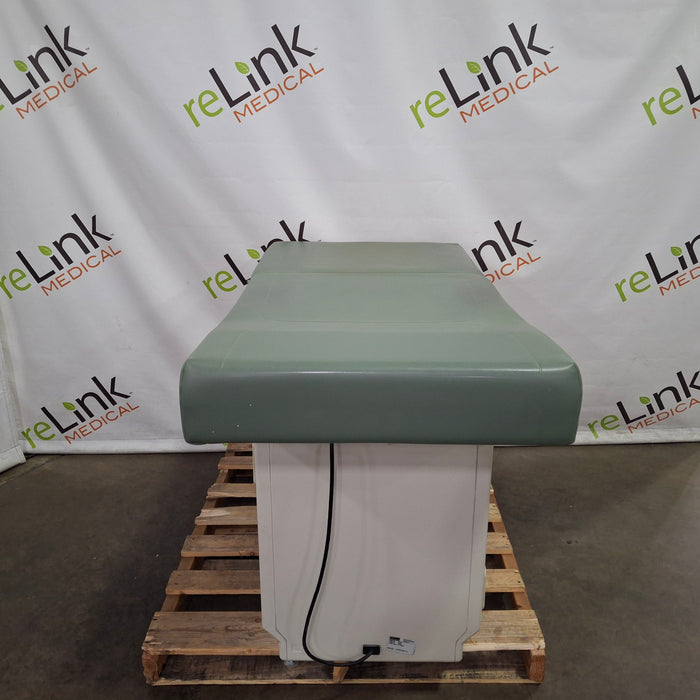 Midmark 204 Exam Table