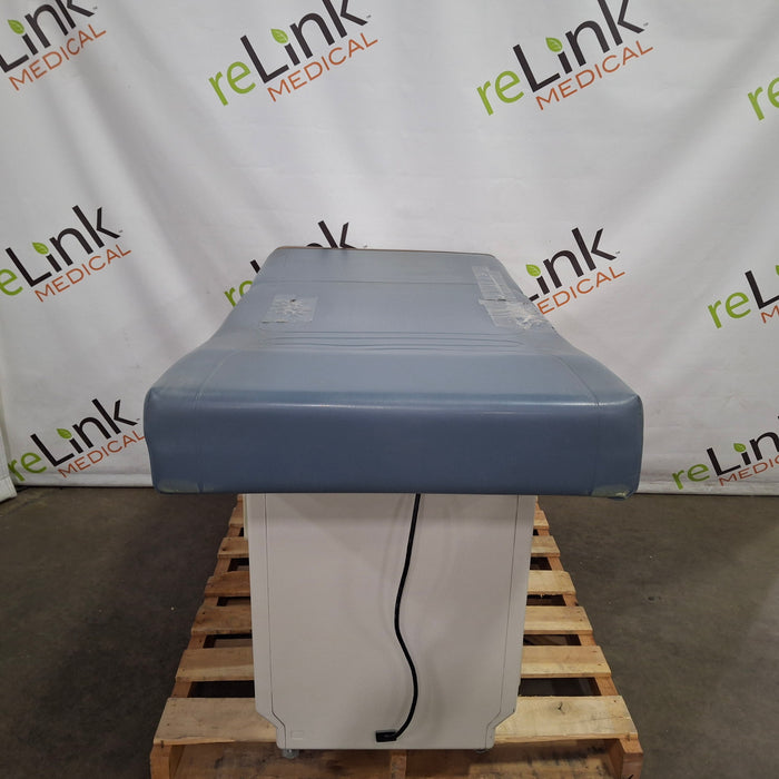 Midmark 204 Exam Table