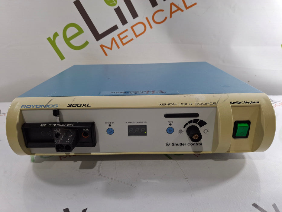Smith & Nephew Dyonics 300XL Xenon Light Source