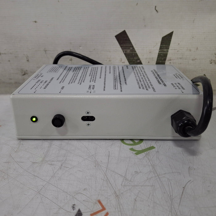 Impact Instrumentation Inc. Uni-Vent 754 Portable Ventilator