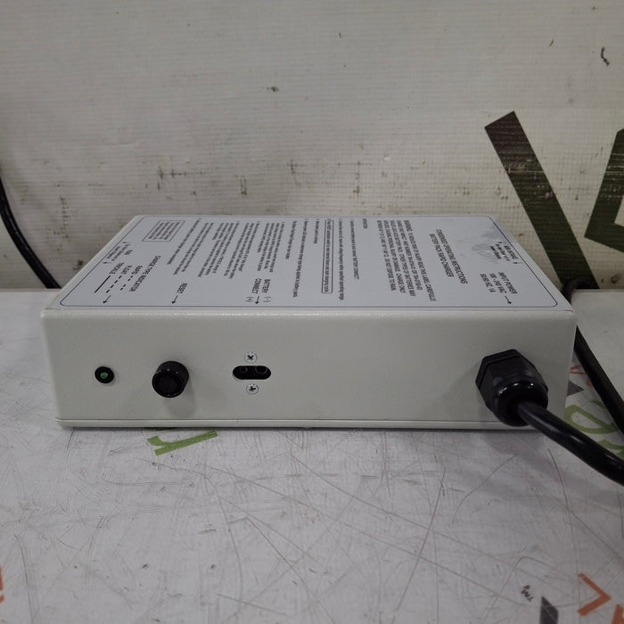 Impact Instrumentation Inc. Uni-Vent 754 Portable Ventilator