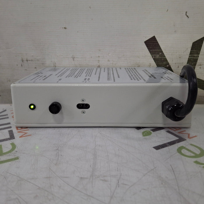 Impact Instrumentation Inc. Uni-Vent 754 Portable Ventilator