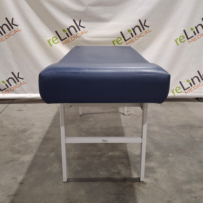 Midmark 203 Treatment Table