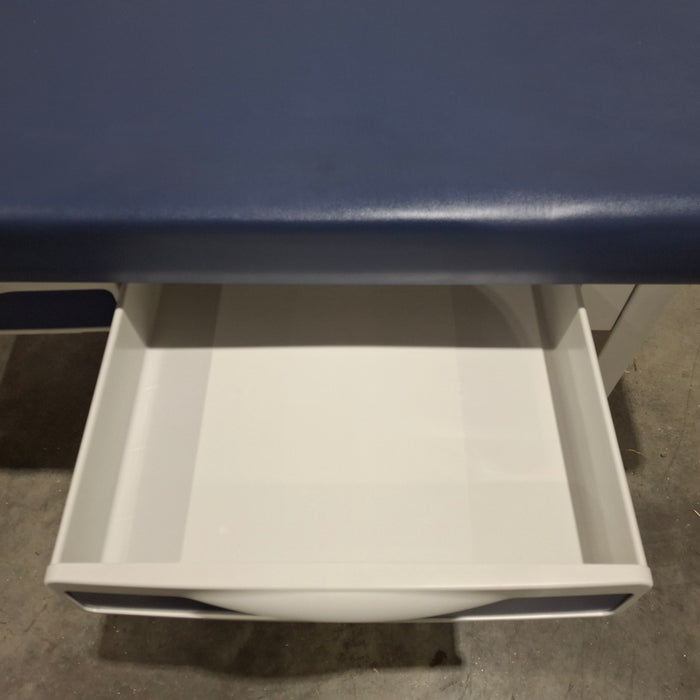 Midmark 203 Treatment Table