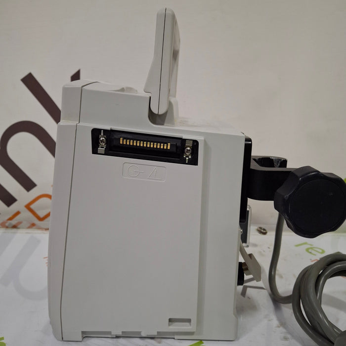 CareFusion Alaris 8015 Large Screen POC Infusion Pump