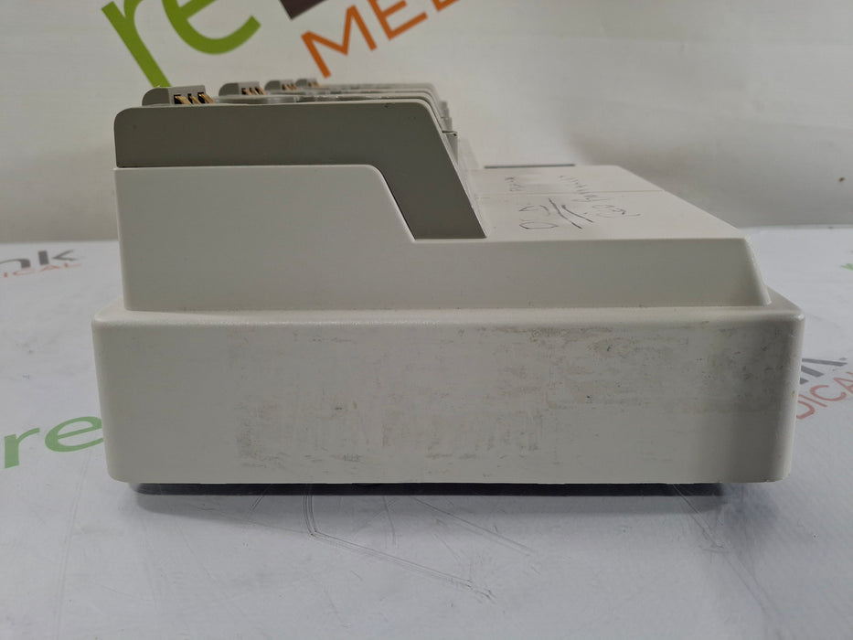 Stryker 4110-120 Four Station Battery Charger